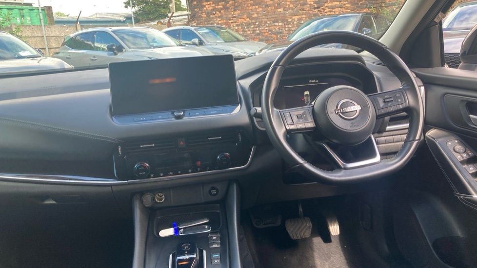 Nissan Qashqai 1.3 Dig-t Mh N-connecta Glass Roof Black #10