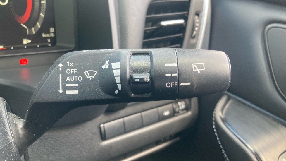 Nissan Qashqai 1.3 Dig-t Mh N-connecta Glass Roof Black #21