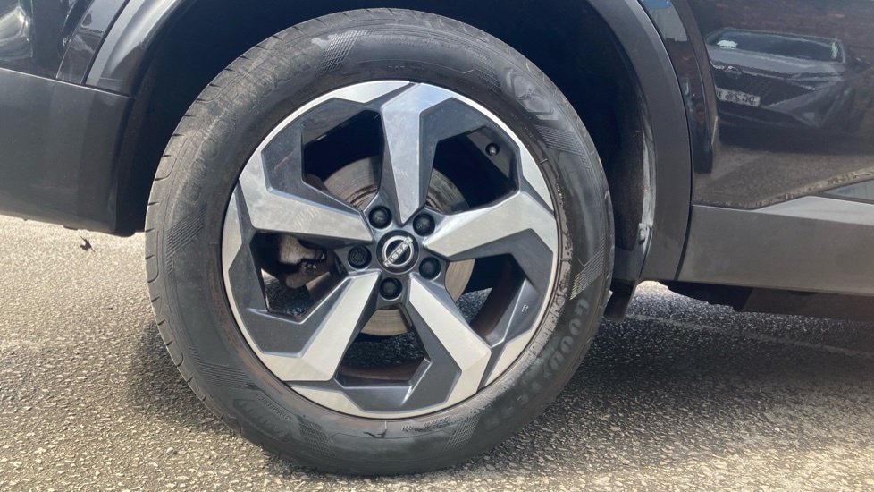 Nissan Qashqai 1.3 Dig-t Mh N-connecta Glass Roof Black #7