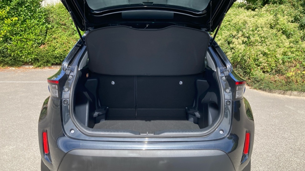 Toyota Yaris Cross Icon Black #4