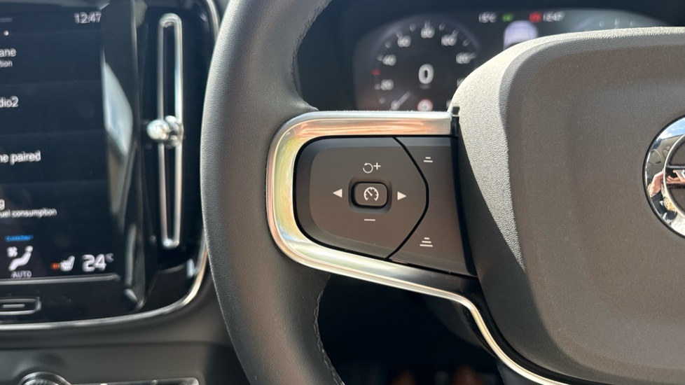 Volvo XC40 Volvo Estate 1.5 T3 163 R Design Geartronic Grey #18
