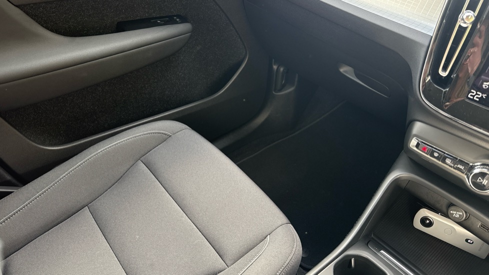 Volvo XC40 Volvo Estate 1.5 T3 163 R Design Geartronic Grey #27