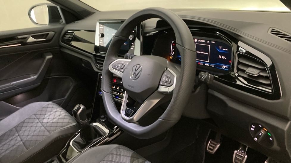 Volkswagen T-Roc Black Edition Plus White #6