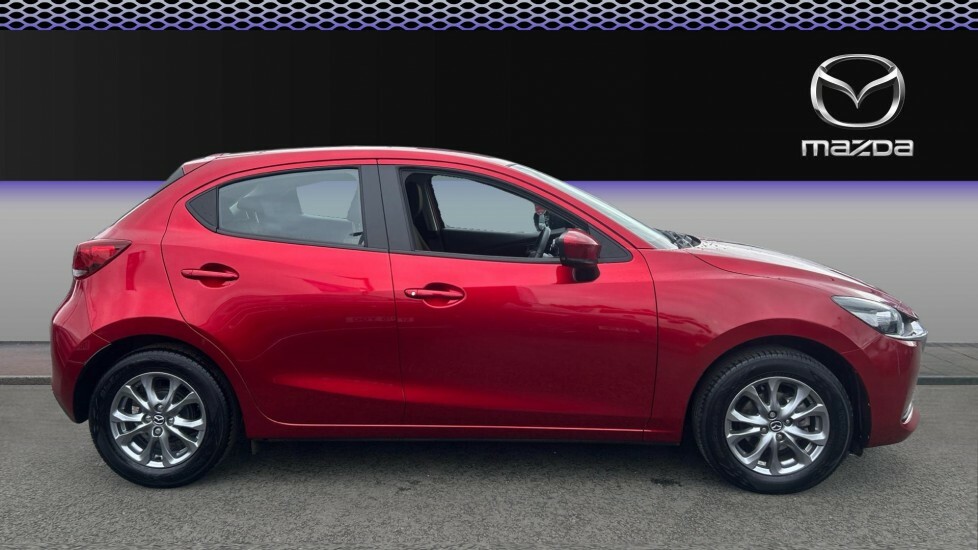 Mazda 2 Se-l Red #5