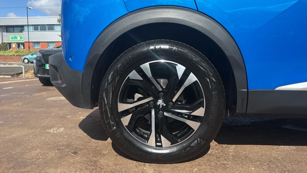 Peugeot e-2008 Gt Blue #6
