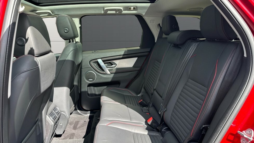 Land Rover Discovery Sport R-dynamic Hse Red #4