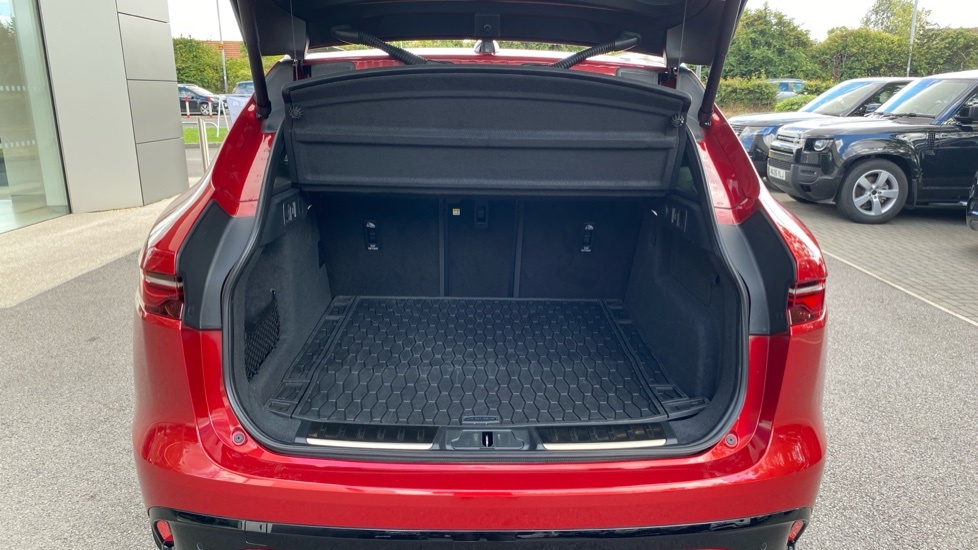 Jaguar F-Pace R-dynamic Hse Black Red #4