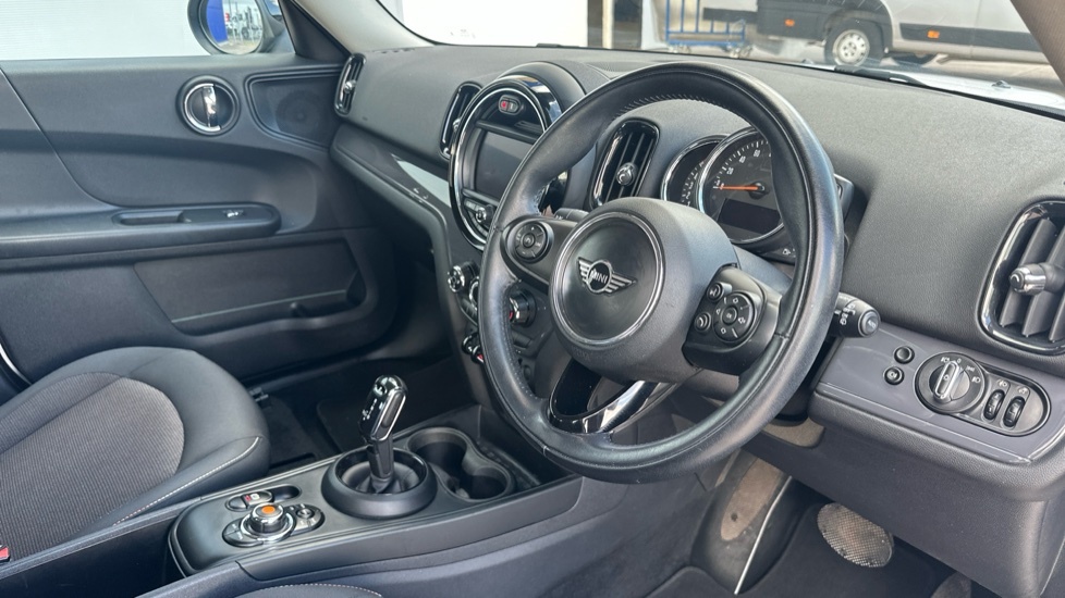 Mini Countryman Cooper White #6