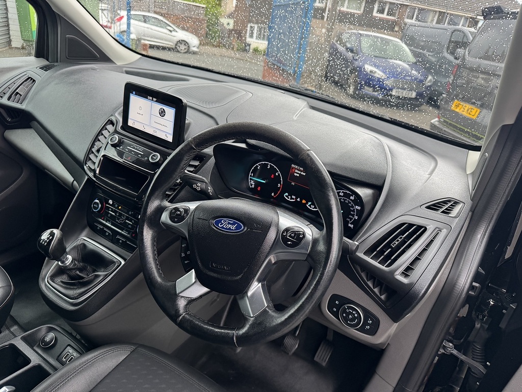 Ford Transit Connect 1.5 200 Ecoblue Sport Panel Van Black #3