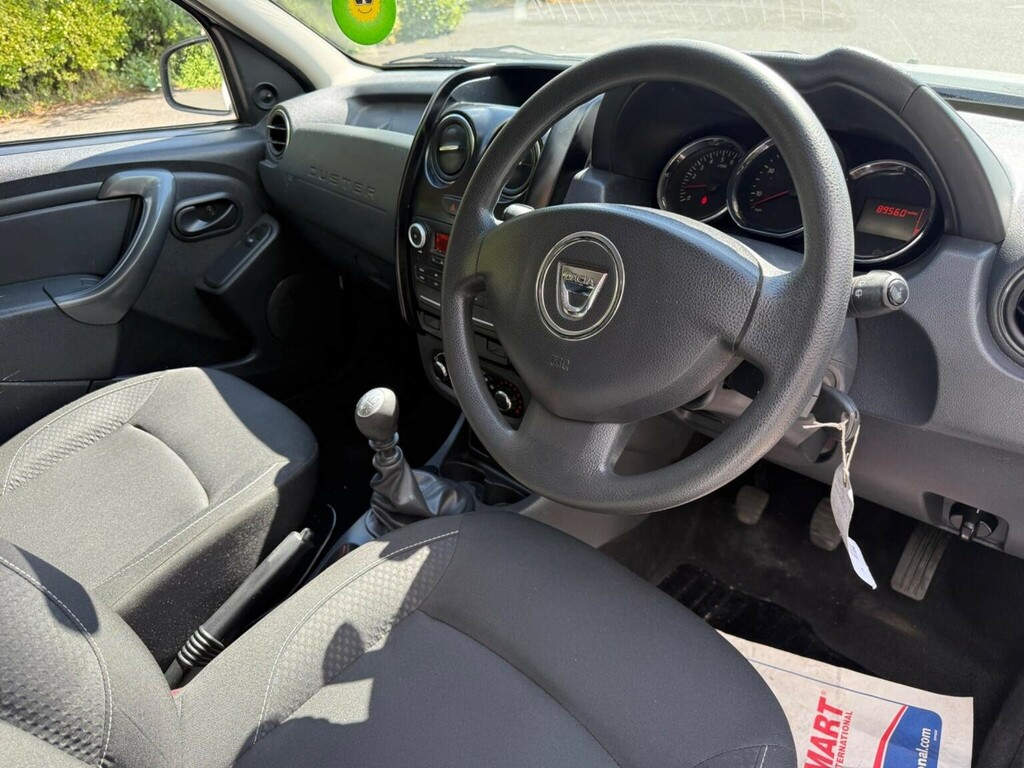 Dacia Duster 1.6 16V 115 Ambiance Estate White #10