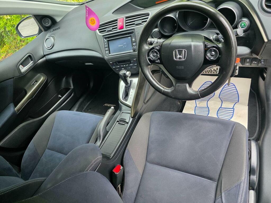 Honda Civic 1.8 I Vtec Sr Tourer White #9