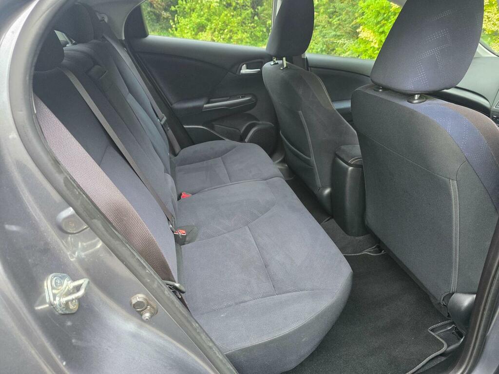 Honda Civic 1.8 I Vtec Sr Tourer White #10