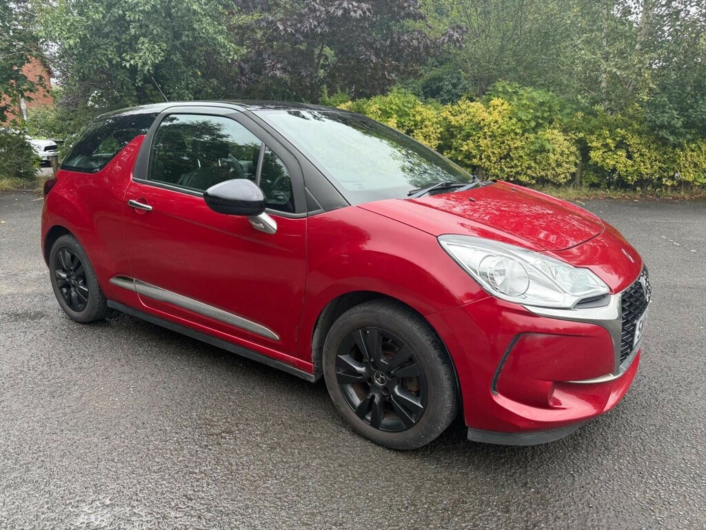 DS DS 3 Hatchback 1.6 Bluehdi Chic Euro 6 Ss 2016 Red