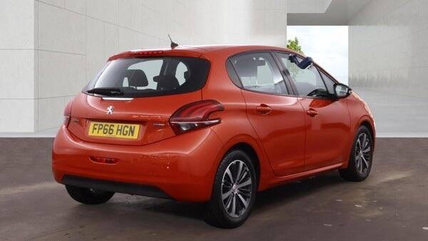 Peugeot 208 1.2 Puretech Active Design Menthol Euro 6 #4