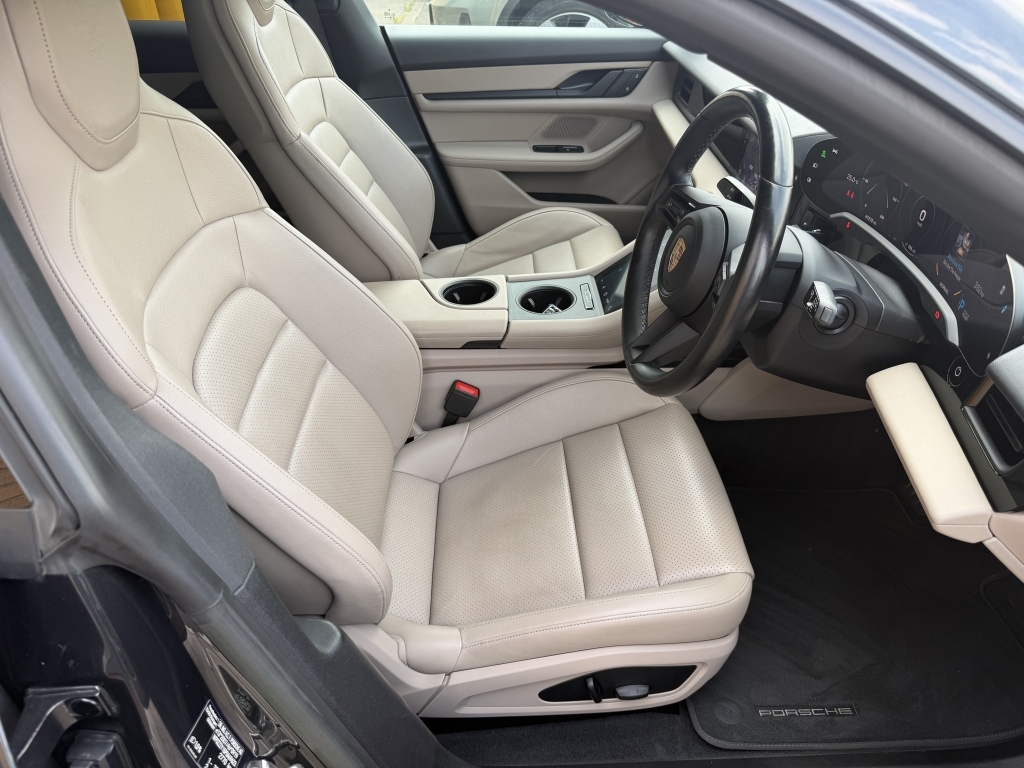 Porsche Taycan Base Sport Turismo Grey #6
