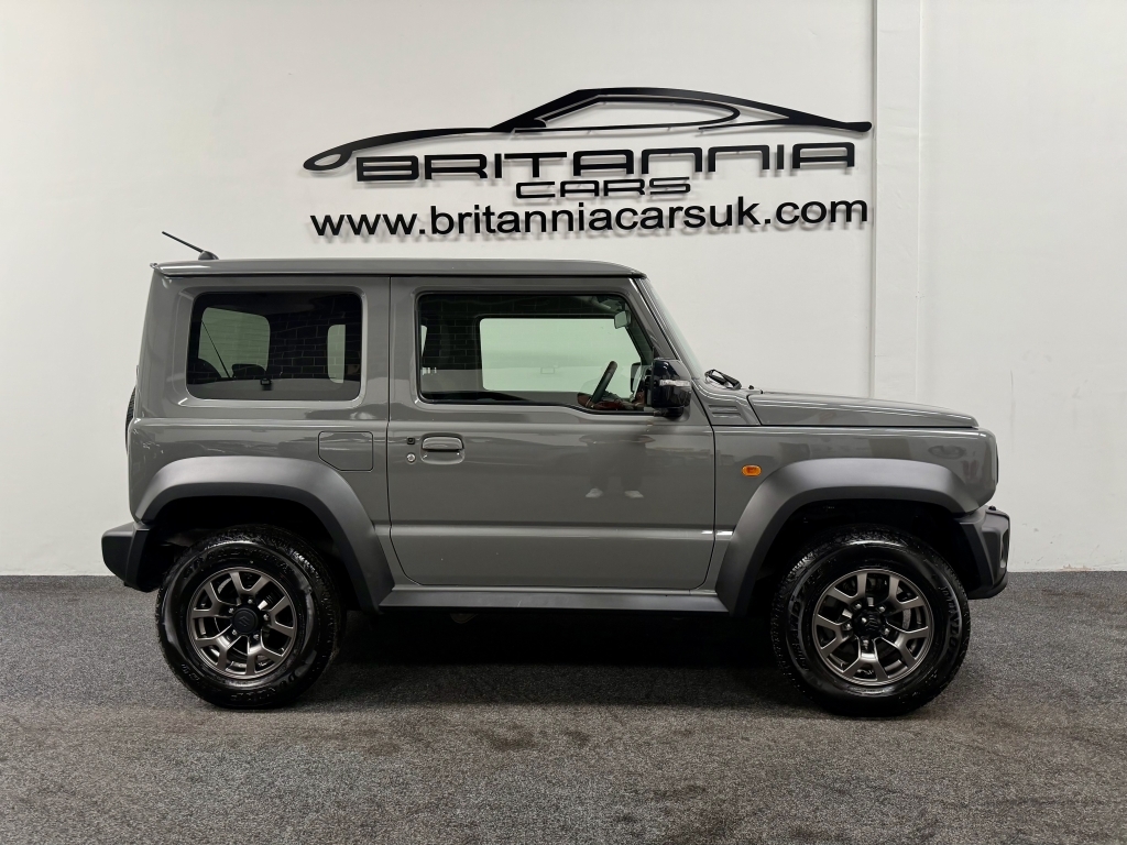 Suzuki Jimny Estate Grey #2