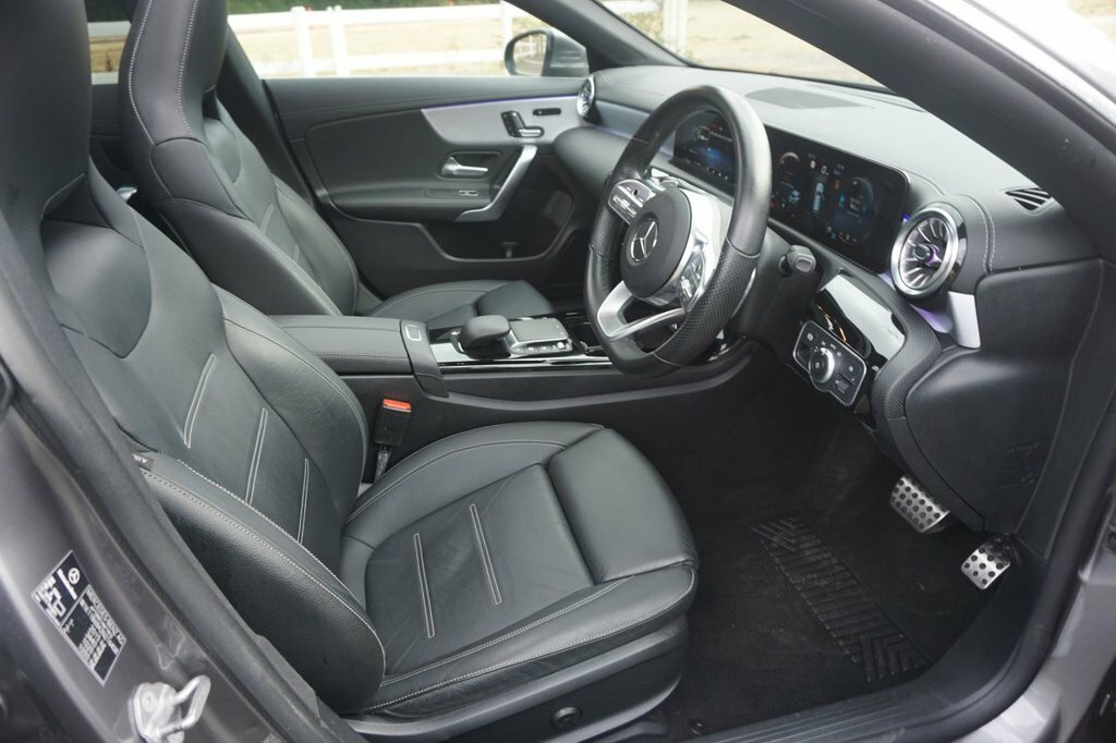 Mercedes-Benz CLA Class 1.3L Amg Line Grey #4