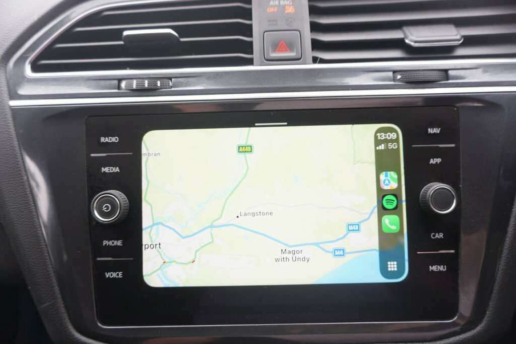 Volkswagen Tiguan Allspace 1.5L Life Black #6