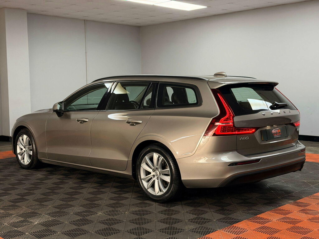 Volvo V60 2.0 D3 Momentum Euro 6 Ss Grey #4