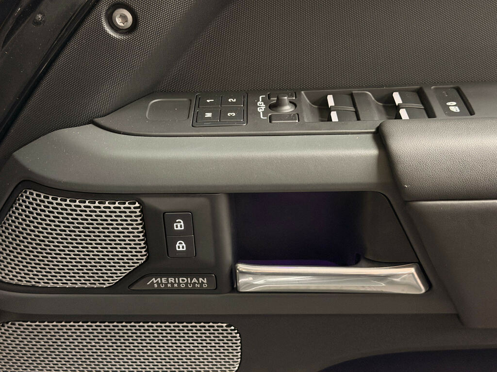 Land Rover Defender 130 Defender 3.0 D300 X-dynamic Hse 130 Estat Grey #41