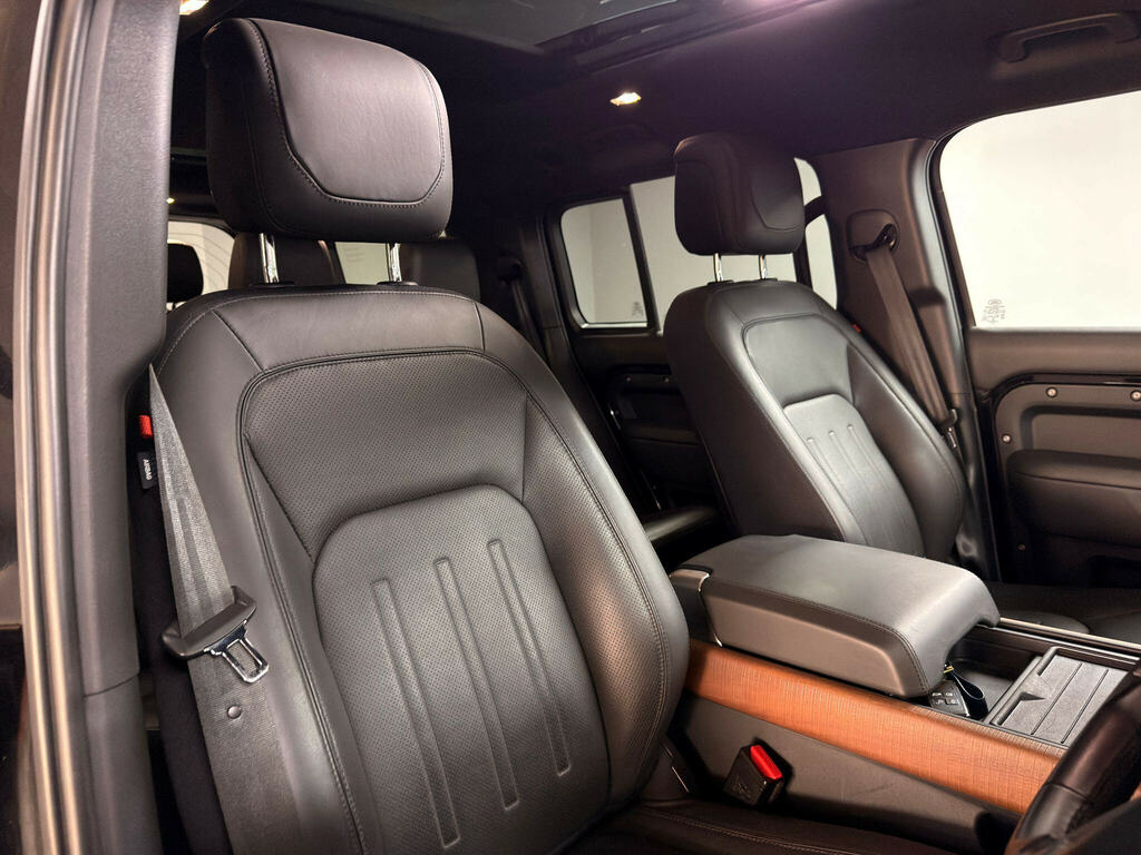 Land Rover Defender 130 Defender 3.0 D300 X-dynamic Hse 130 Estat Grey #19