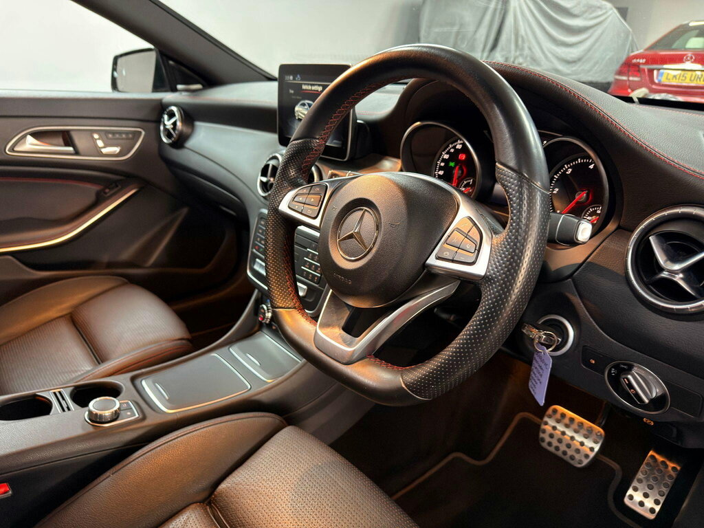 Mercedes-Benz CLA Class 1.6 Cla180 Amg Line Coupe Euro 6 Ss White #21