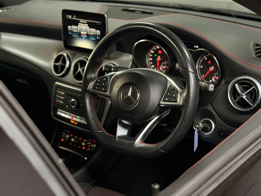 Mercedes-Benz CLA Class 1.6 Cla180 Amg Line Coupe Euro 6 Ss White #15