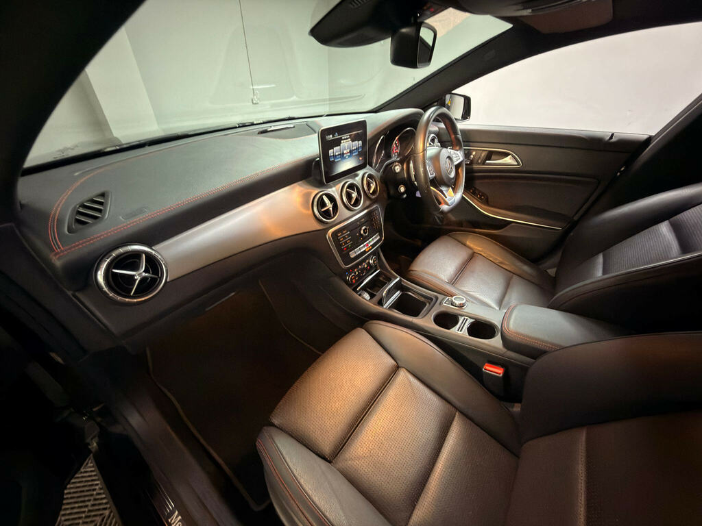 Mercedes-Benz CLA Class 1.6 Cla180 Amg Line Coupe Euro 6 Ss White #16
