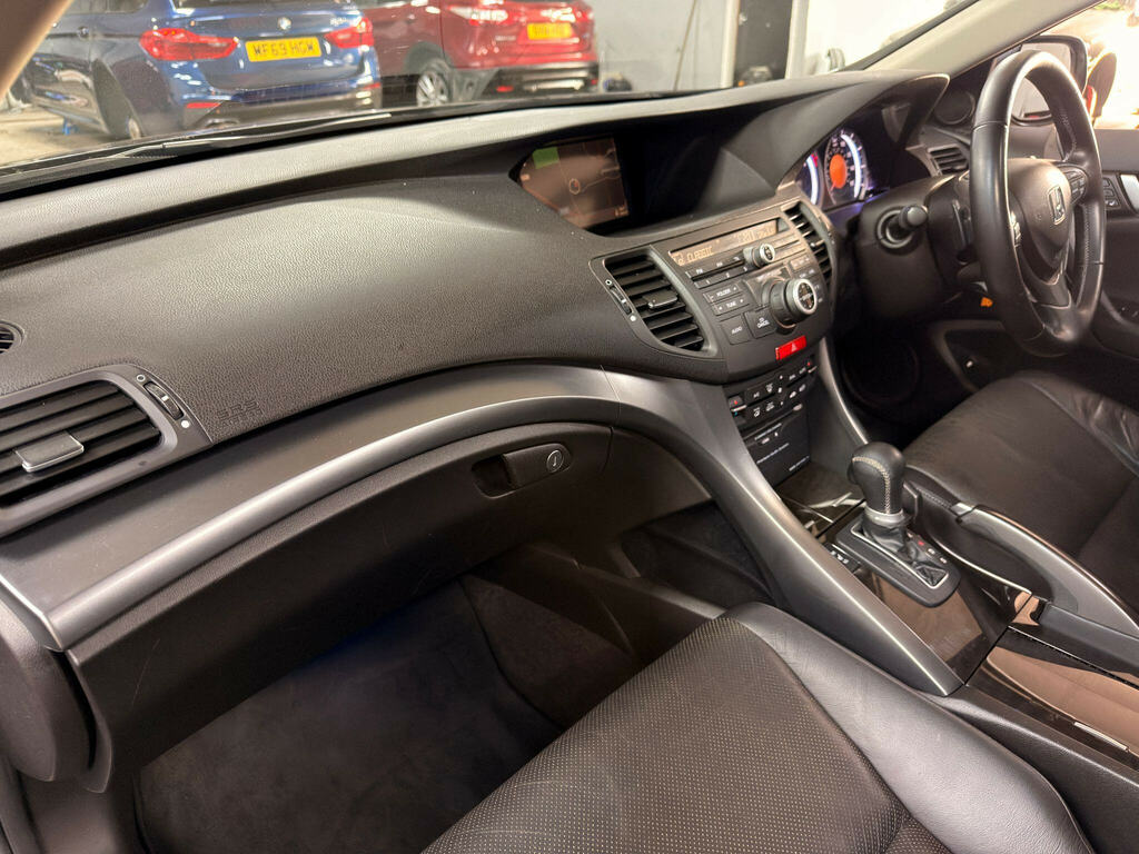 Honda Accord 2.4 I-vtec Ex Euro 5 White #20