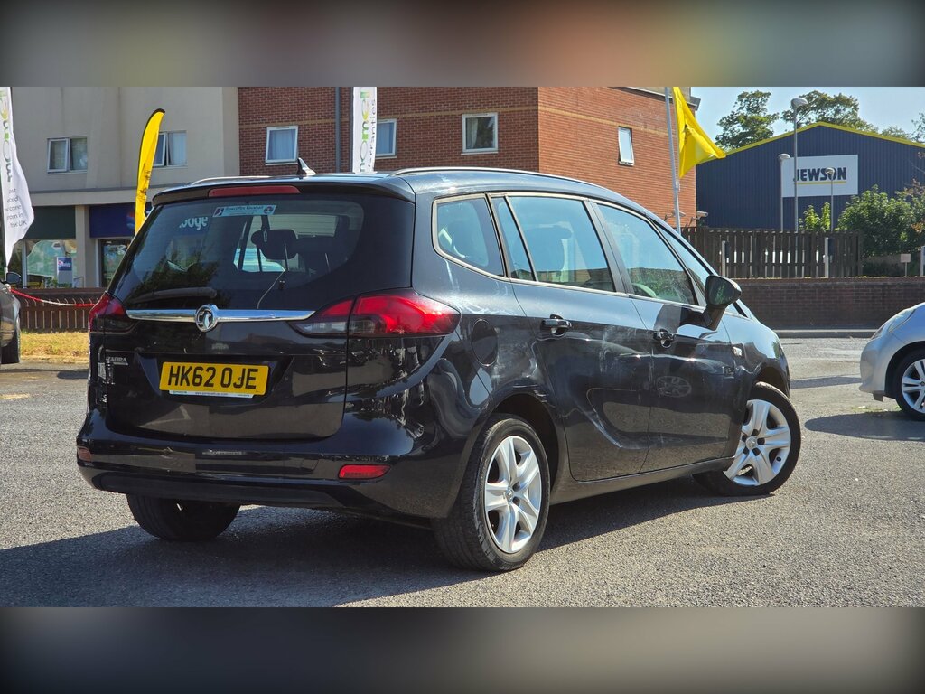 Vauxhall Zafira Tourer 1.8 16V Exclusiv Mpv Euro 5 140 Black #2