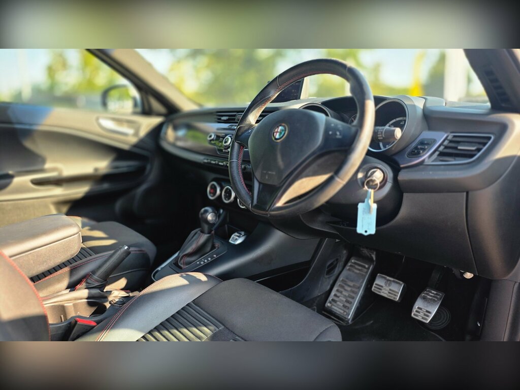 Alfa Romeo Giulietta Hatchback 1.4 Tb Multiair Sportiva Tct Euro 5 Ss Red #11
