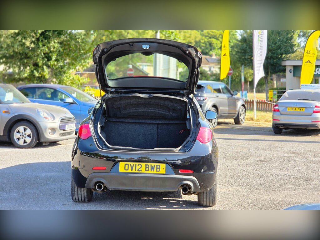 Alfa Romeo Giulietta 2.0 Jtdm-2 Veloce Hatchback Tct Euro 5 Black #6