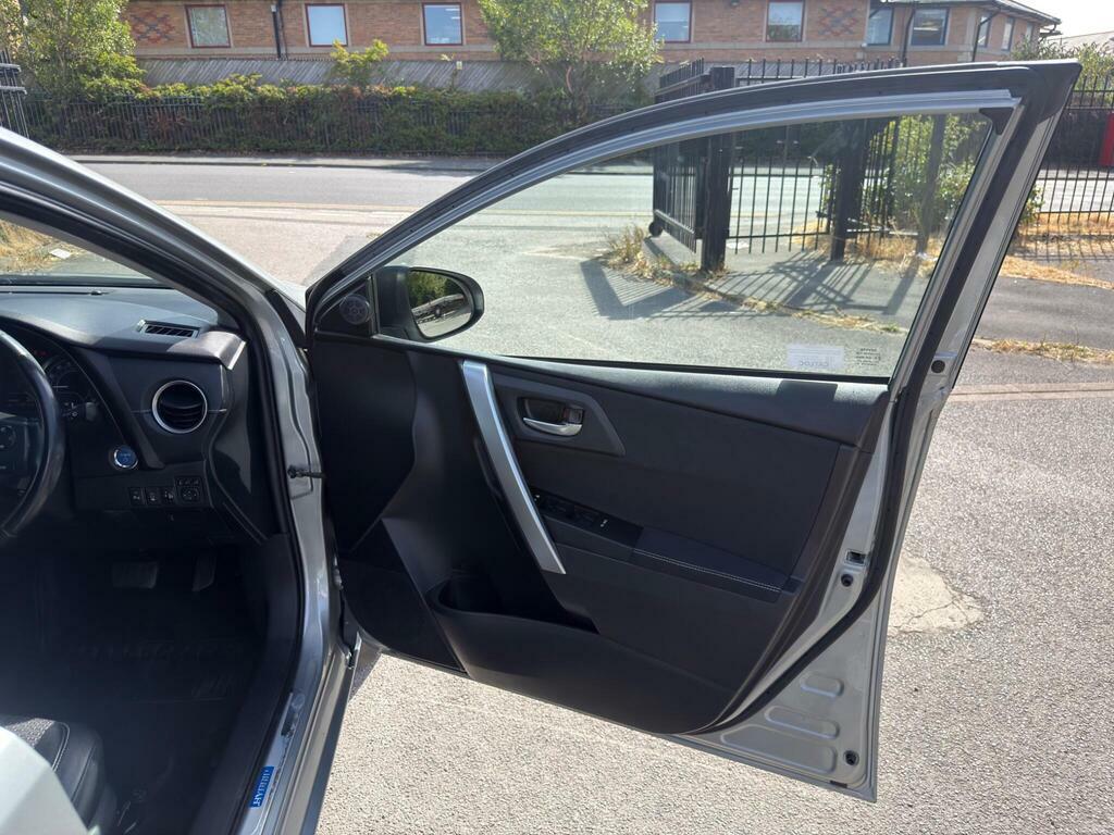 Toyota Auris Hatchback 1.8 Vvt-h Excel Cvt Euro 5 Ss 20 Brown #12