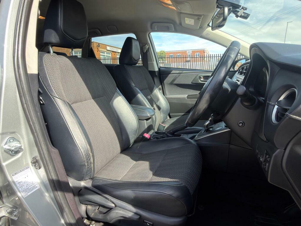 Toyota Auris Hatchback 1.8 Vvt-h Excel Cvt Euro 5 Ss 20 Brown #14
