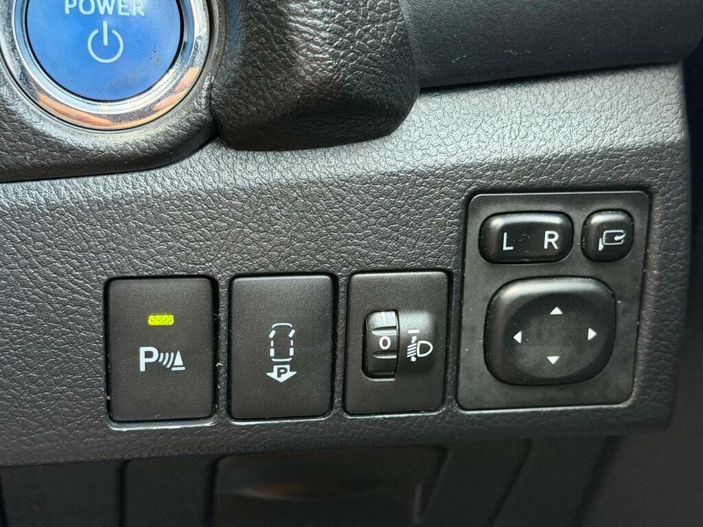 Toyota Auris Hatchback 1.8 Vvt-h Excel Cvt Euro 5 Ss 20 Brown #40