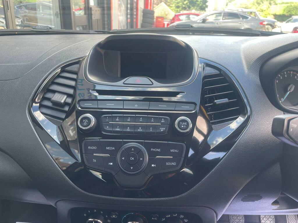Ford KA+ 1.2 Zetec Multi Fuction Steering Wheel Yellow #23