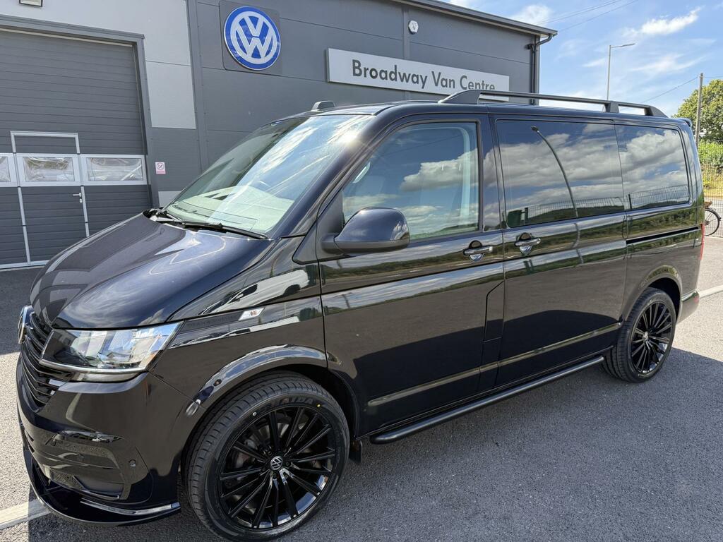 Volkswagen Transporter Shuttle 2.0 Tdi Se 150 7 Speed Dsg Swb In Black