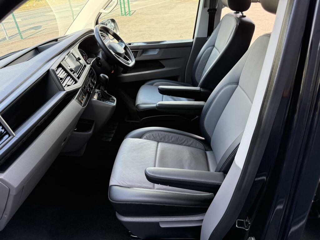 Volkswagen Transporter Shuttle 2.0 Tdi 204Ps Se Minibus Dsg - 2023 23 Red #29