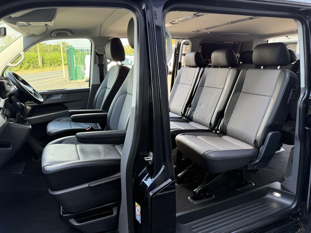 Volkswagen Transporter Shuttle 2.0 Tdi 204Ps Se Minibus Dsg - 2023 23 Red #20