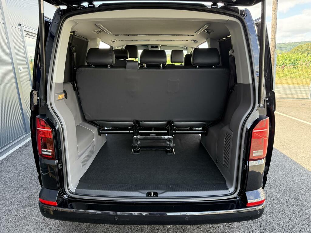 Volkswagen Transporter Shuttle 2.0 Tdi Se 150 7 Speed Dsg Swb In Black #4