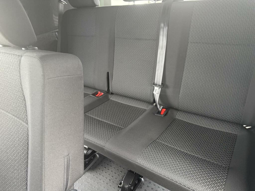 Volkswagen Transporter Shuttle 2.0 Tdi S Lwb In Candy White - E White #4