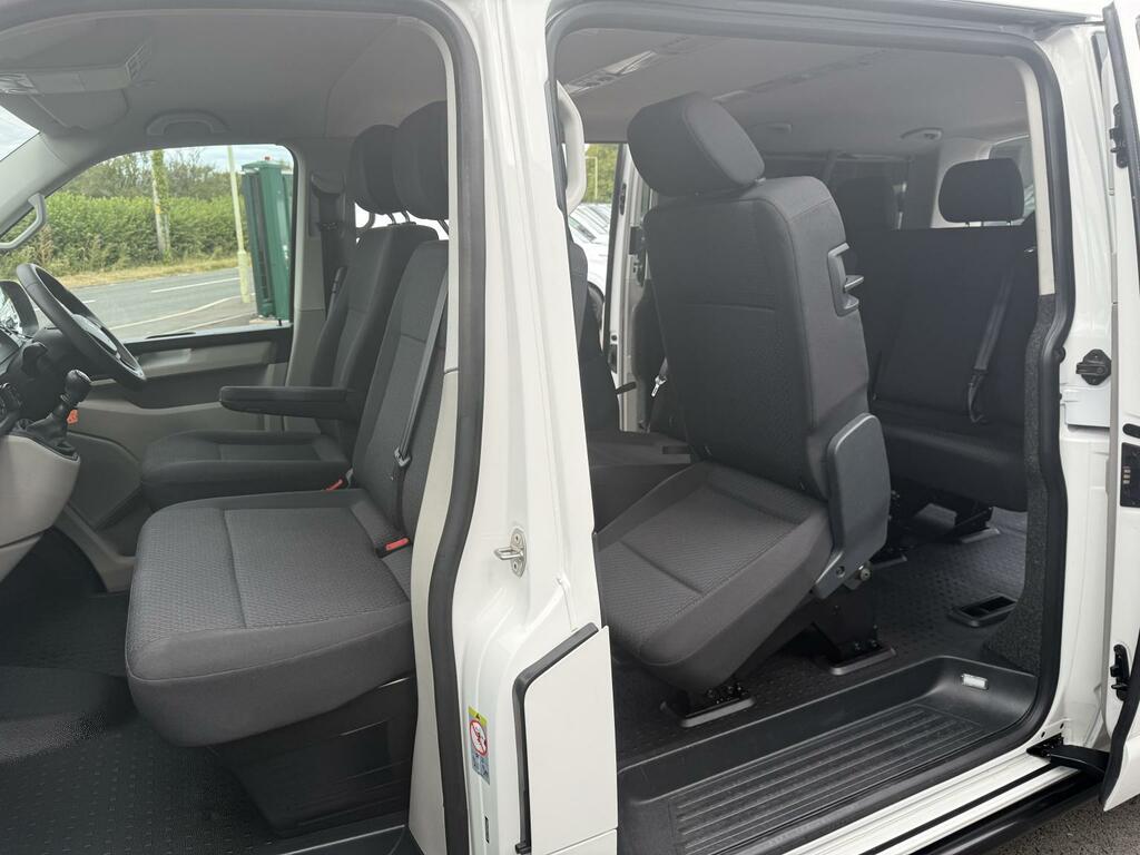 Volkswagen Transporter Shuttle Minibus 2.0 Tdi Bluemotion Tech S Fwd Swb Euro 6 Black #20