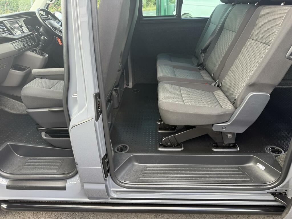 Volkswagen Transporter 2.0 Tdi 150 6 Speed Highline Kombi Double Cab Grey #3