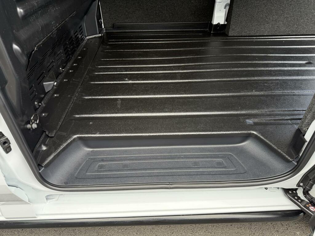 Ford Transit Custom 2.0 280 136 6 Speed Ecoblue Limited Panel Van White #4
