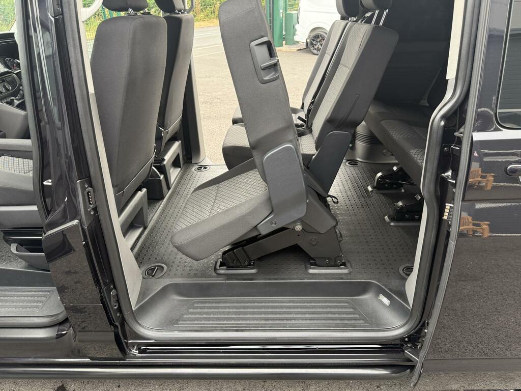 Volkswagen Transporter Shuttle 2.0 Tdi S Minibus Double Cab Swb CA20EUC Black #4