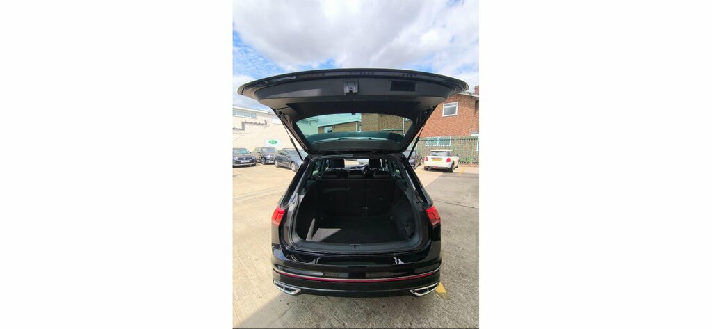 Volkswagen Tiguan 1.5 Tsi R-line Dsg Euro VA21RFN Black #6