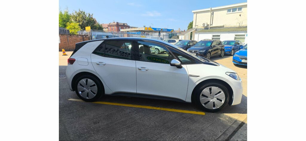 Volkswagen ID.3 Pro 58Kwh Life White #2