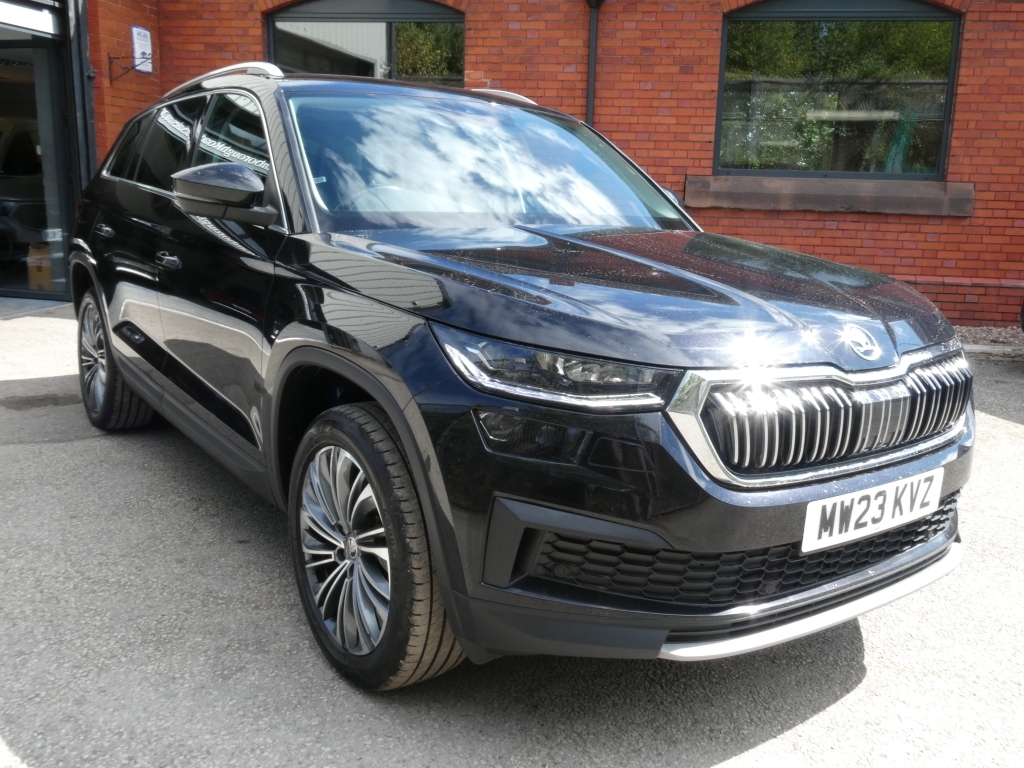 Skoda Kodiaq 1.5 Se L Executive Tsi Dsg MW23KVZ Black #2