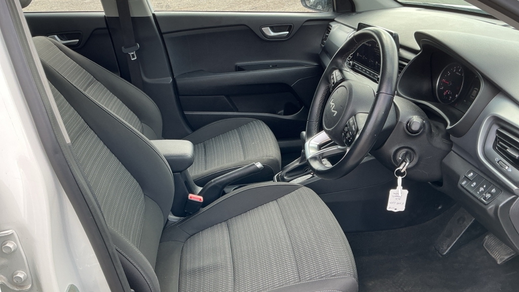 Kia Stonic 1.0 2 White #6
