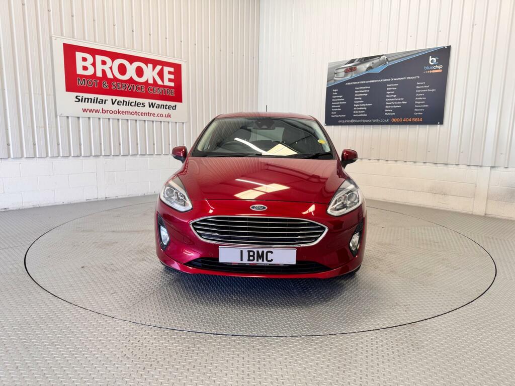 Ford Fiesta 1.0T Ecoboost Titanium Euro 6 Ss ET17OWU Red #2